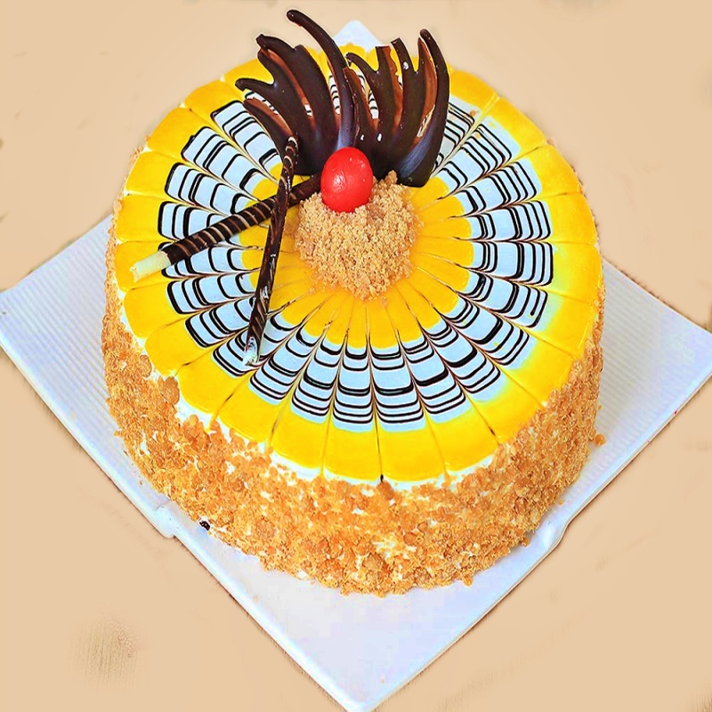 Decorate With Candles Round Crunchy Butterscotch Cake, Packaging Size:  Available in Various Sizes, Weight: 1 Kg